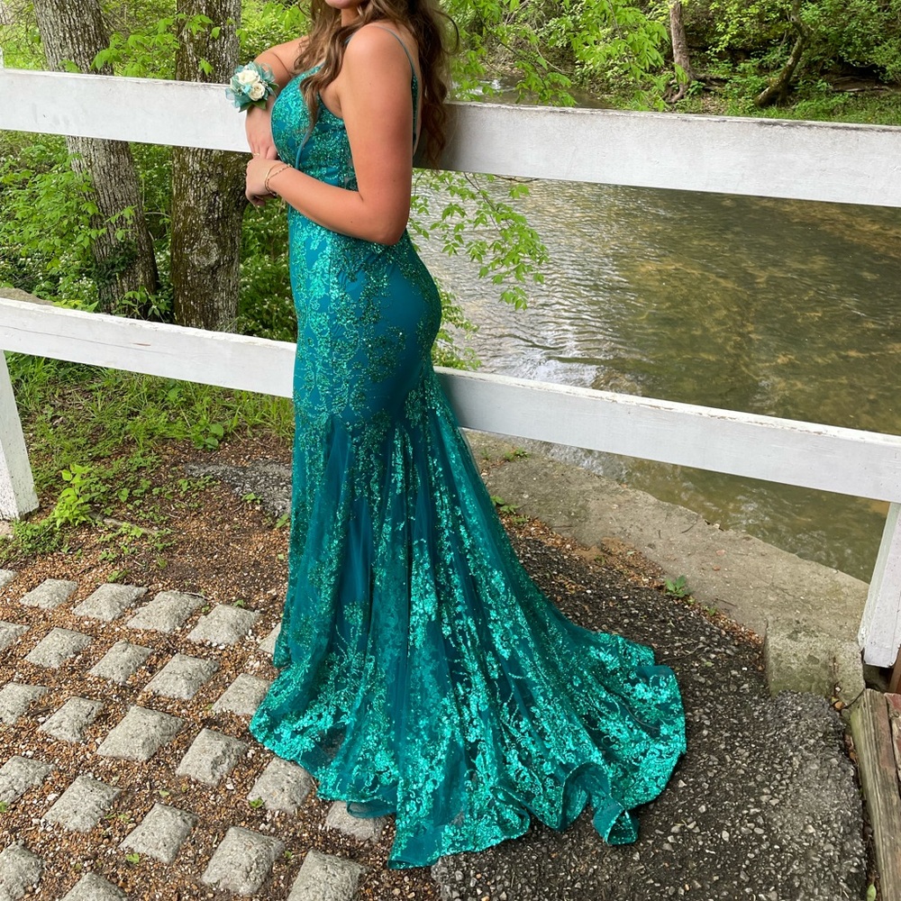 Prom or Pageant Dress in Emerald, Size 8 Stella Couture HOCO Prom Dress